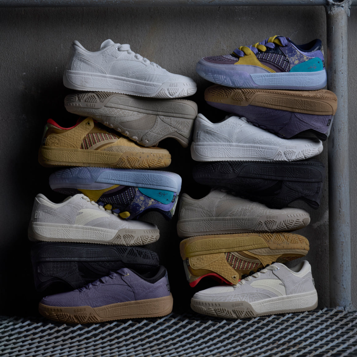ANTA Hélà Code Lifestyle Sneaker by Kyrie Irving