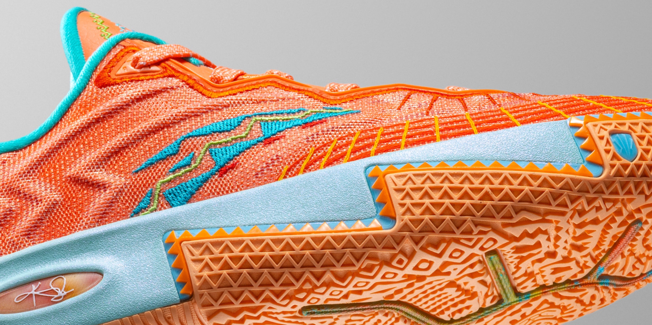 ANTA KAI 2 "SUN" Basetball Shoes by Kyrie Irving