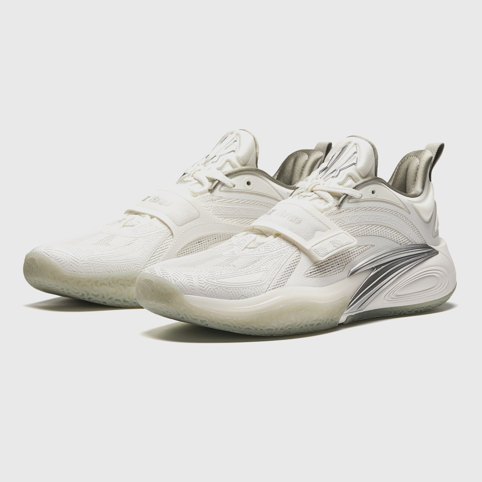 ANTA KAI 1 "Yang" basketball shoes by Kyrie Irving