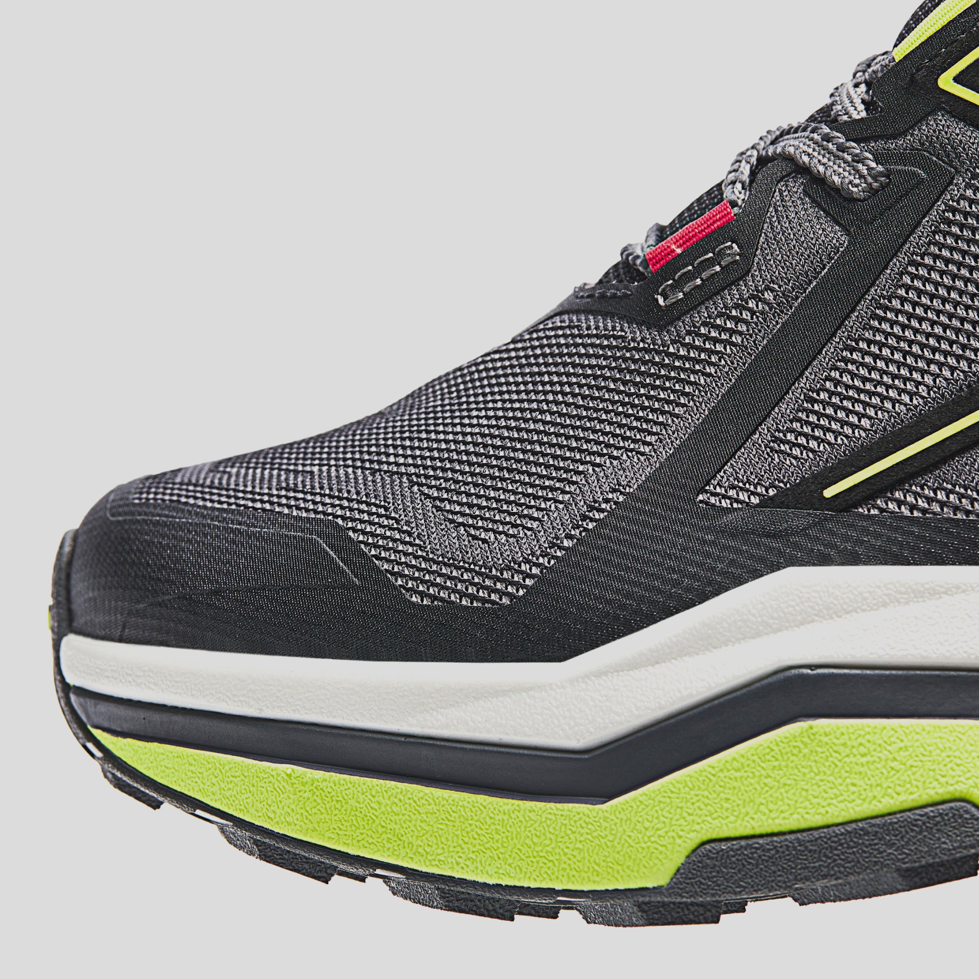 Men's ANTA Saker
