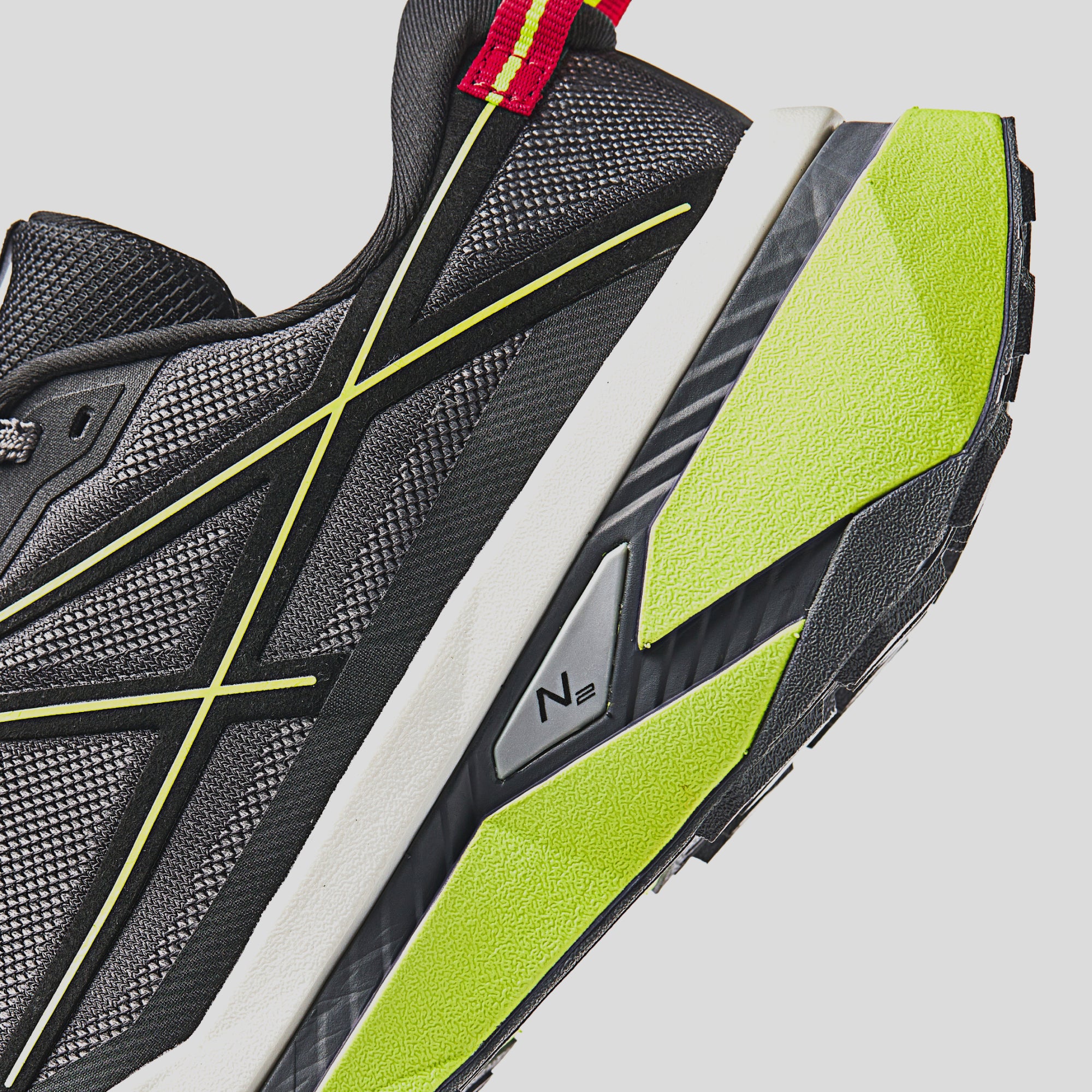 Men's ANTA Saker