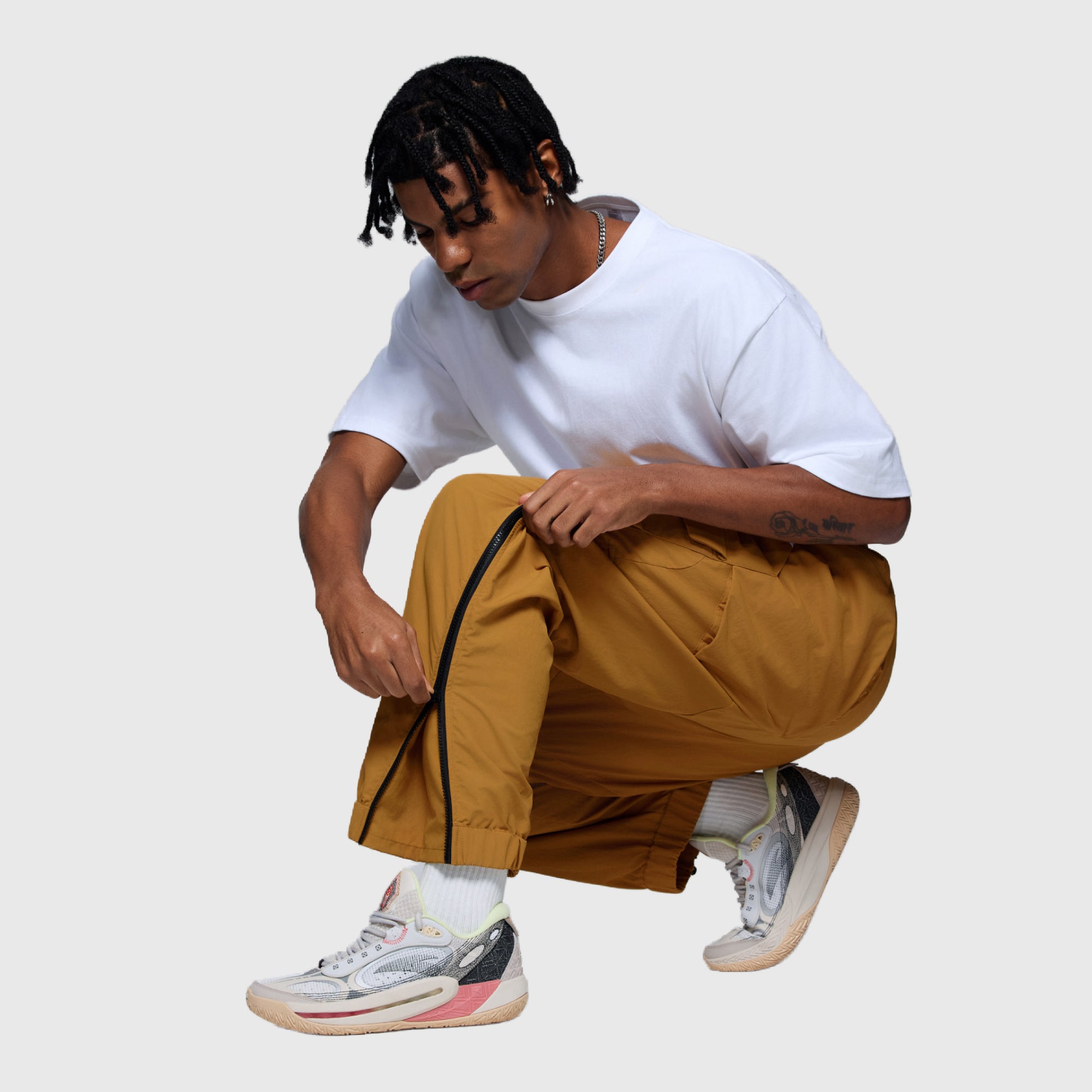 ANTA Hélà Woven Track Pants
