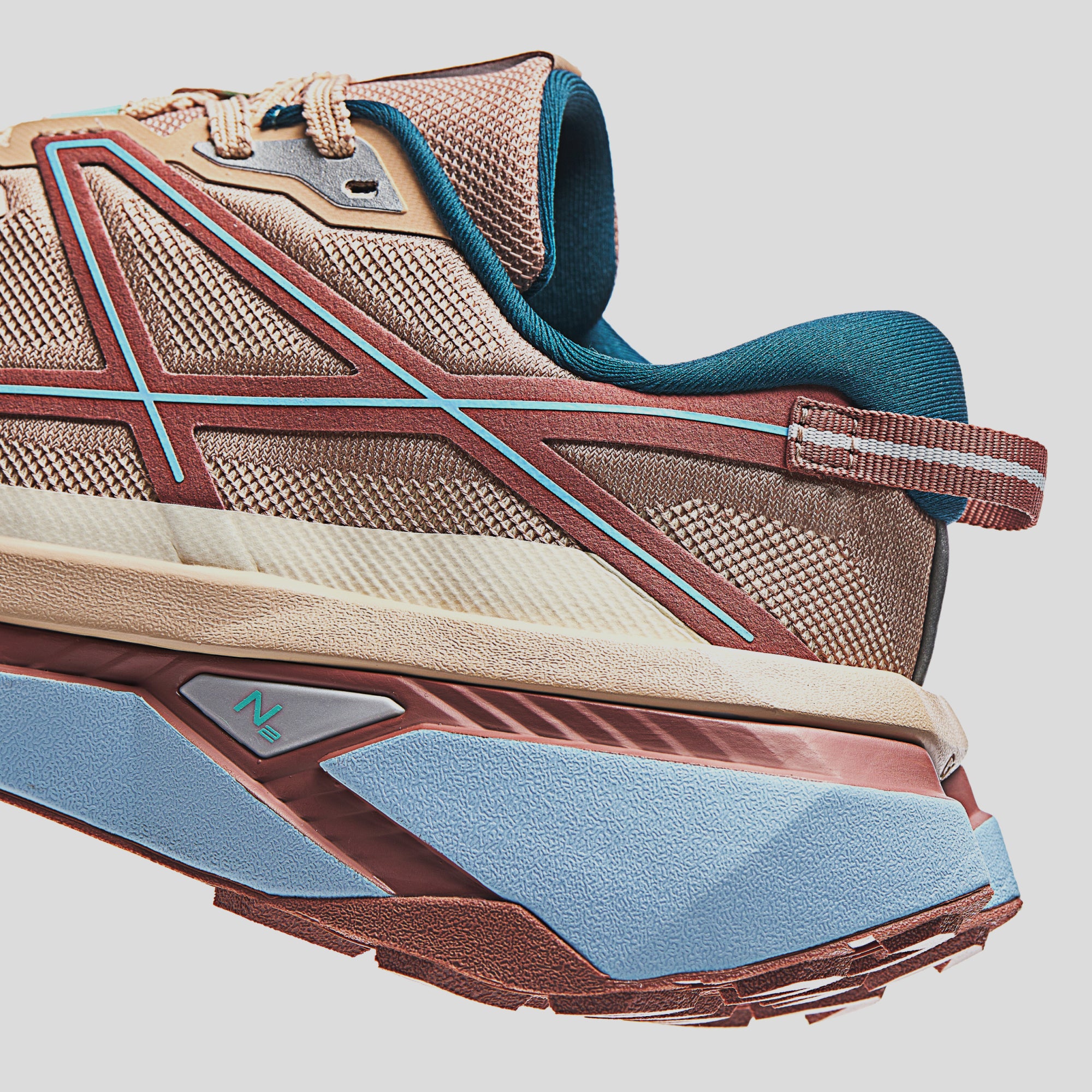 Men's ANTA Saker