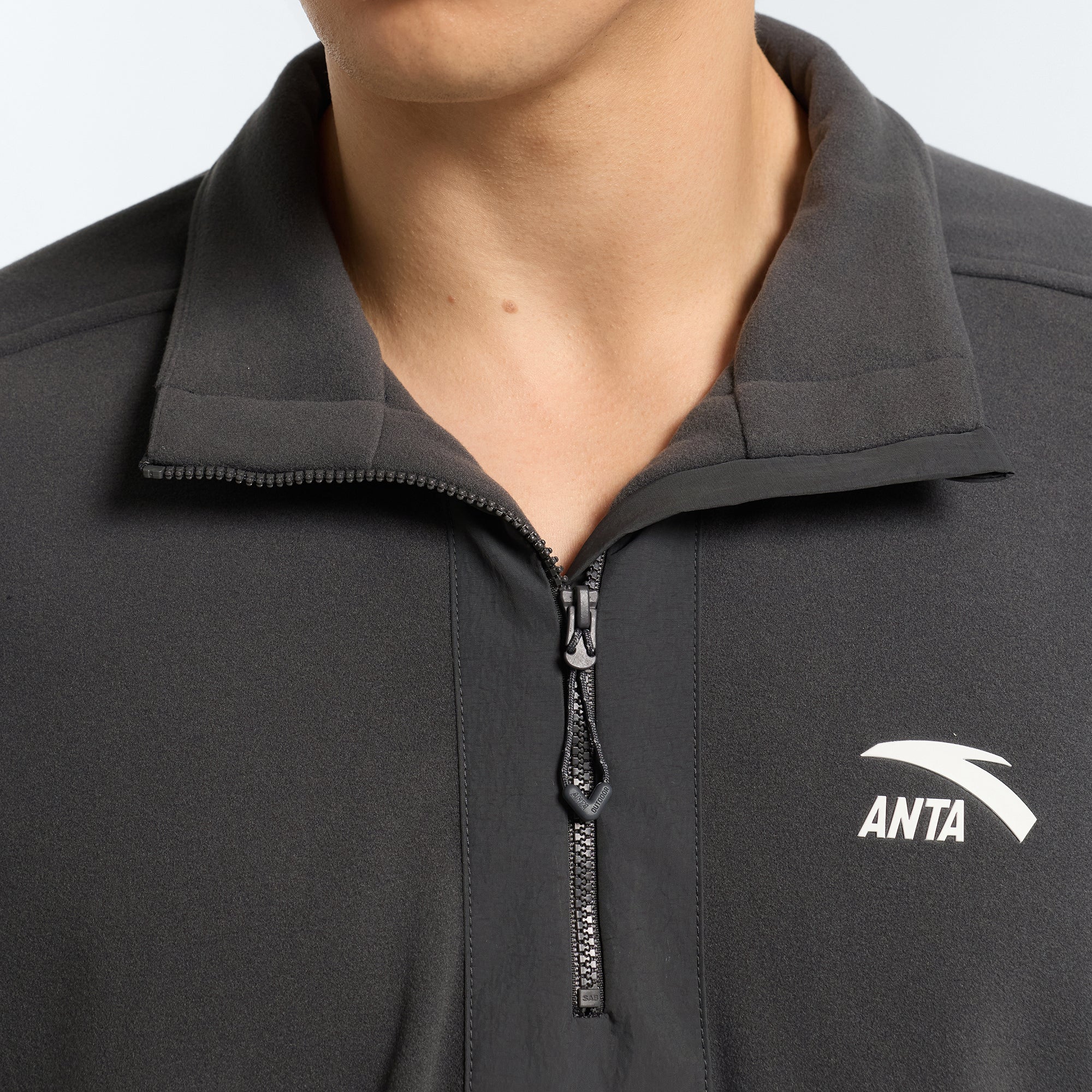 ANTA Half-Zip Top