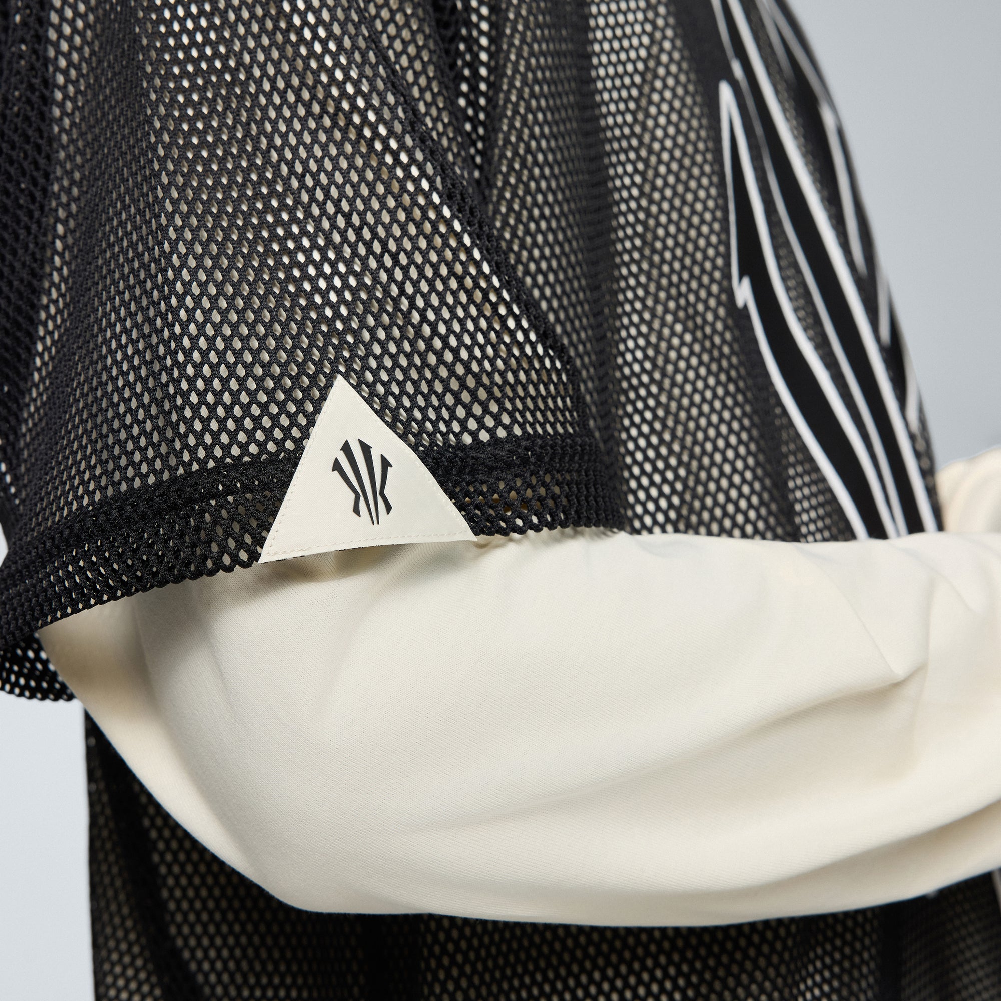 ANTA Hélà Mesh Top