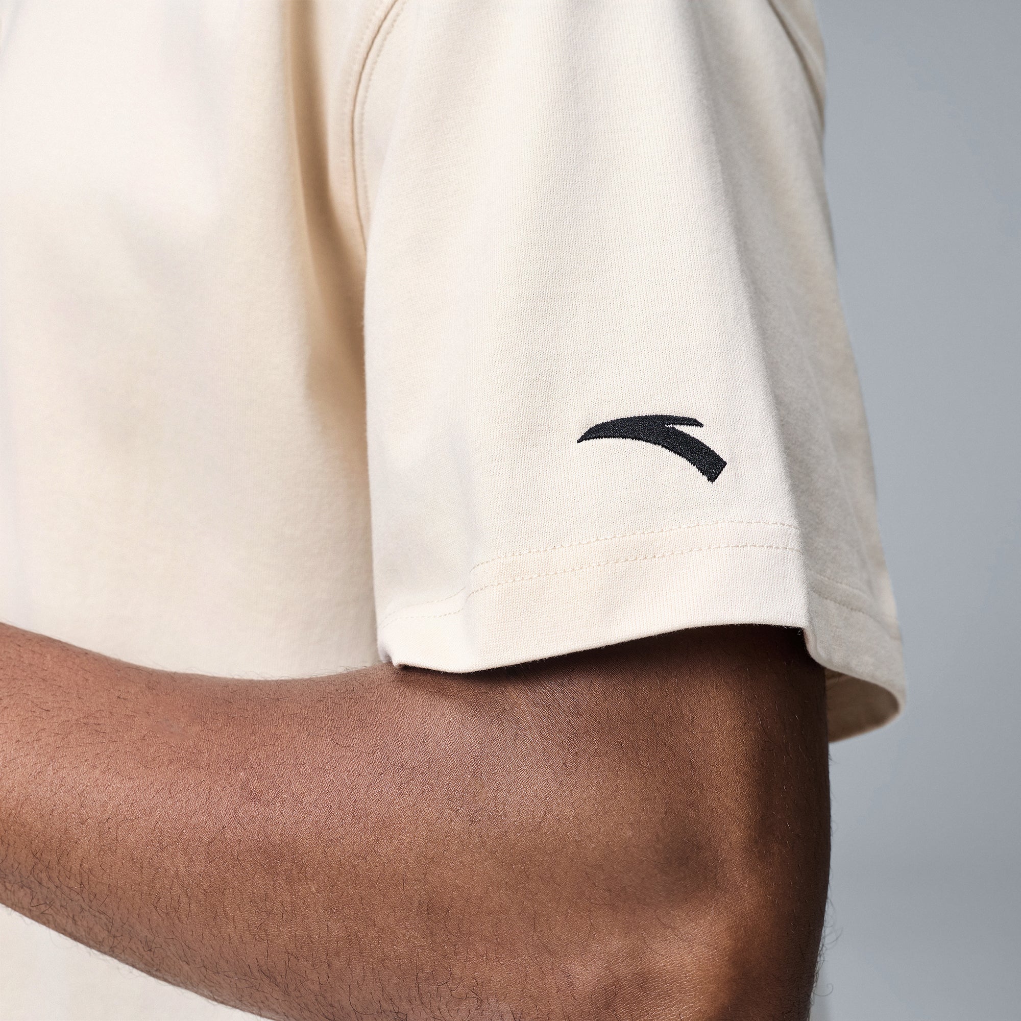ANTA Hélà Short-Sleeve Tee