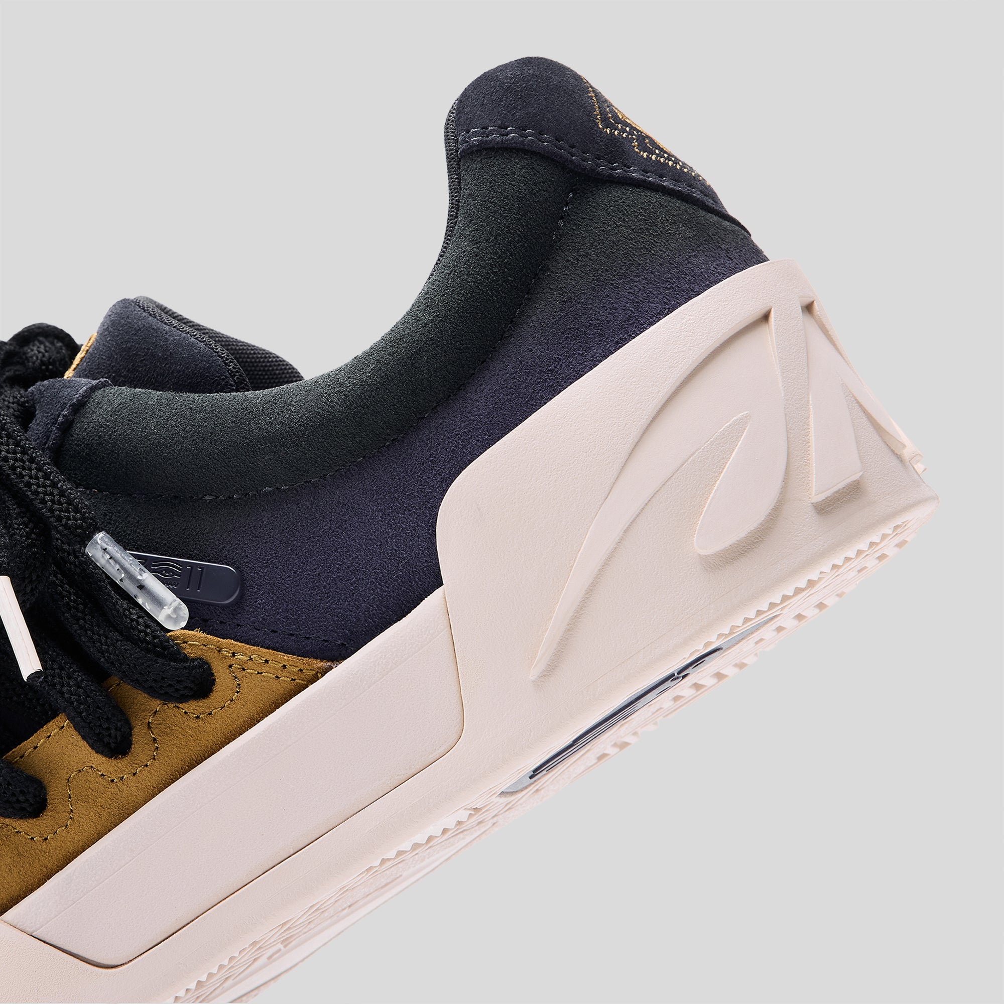 ANTA Hélà Style "Roots" KAI Mentality Lifestyle Sneaker by Kyrie Irving
