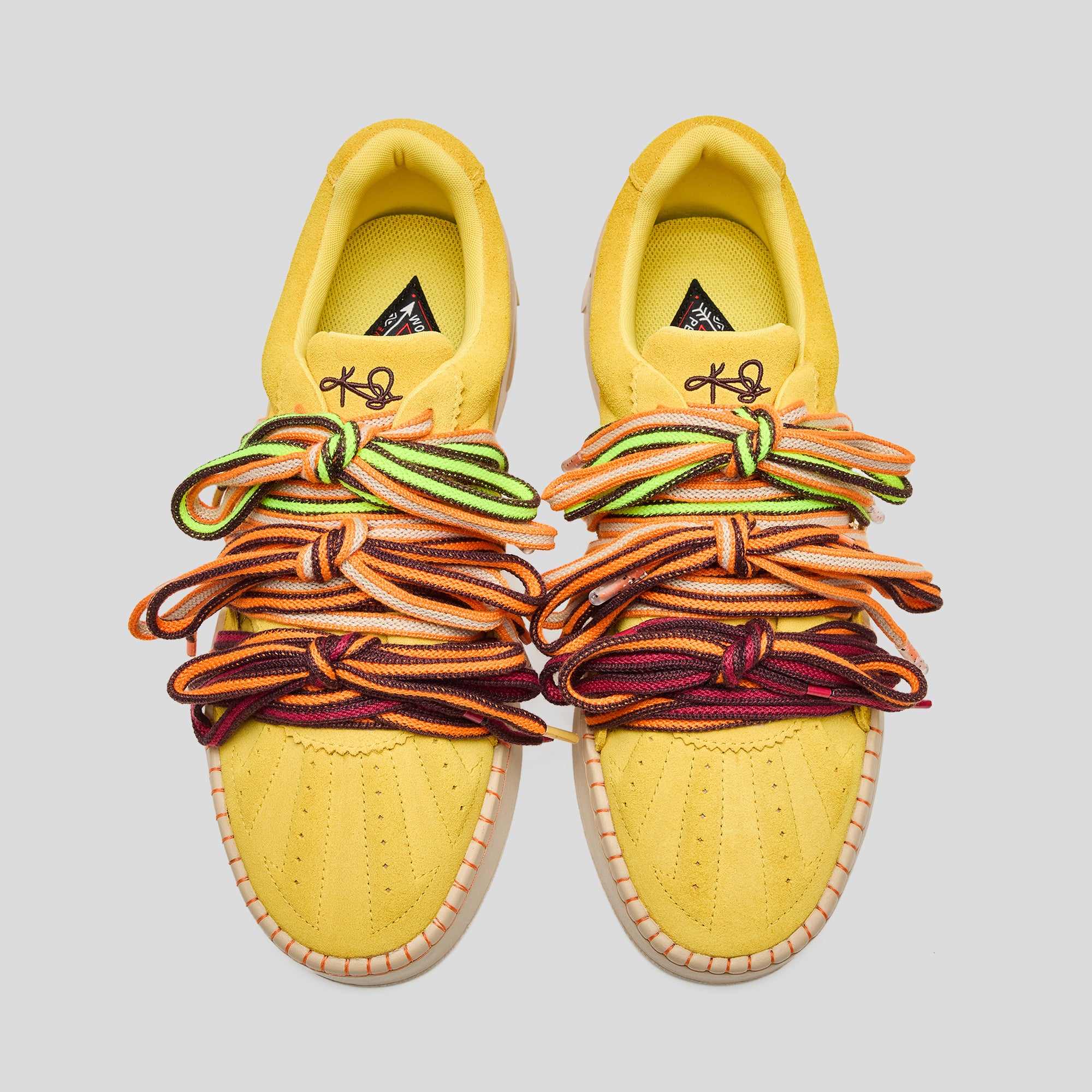 ANTA Hélà Style "Roots" Golden Hands Lifestyle Sneaker by Kyrie Irving