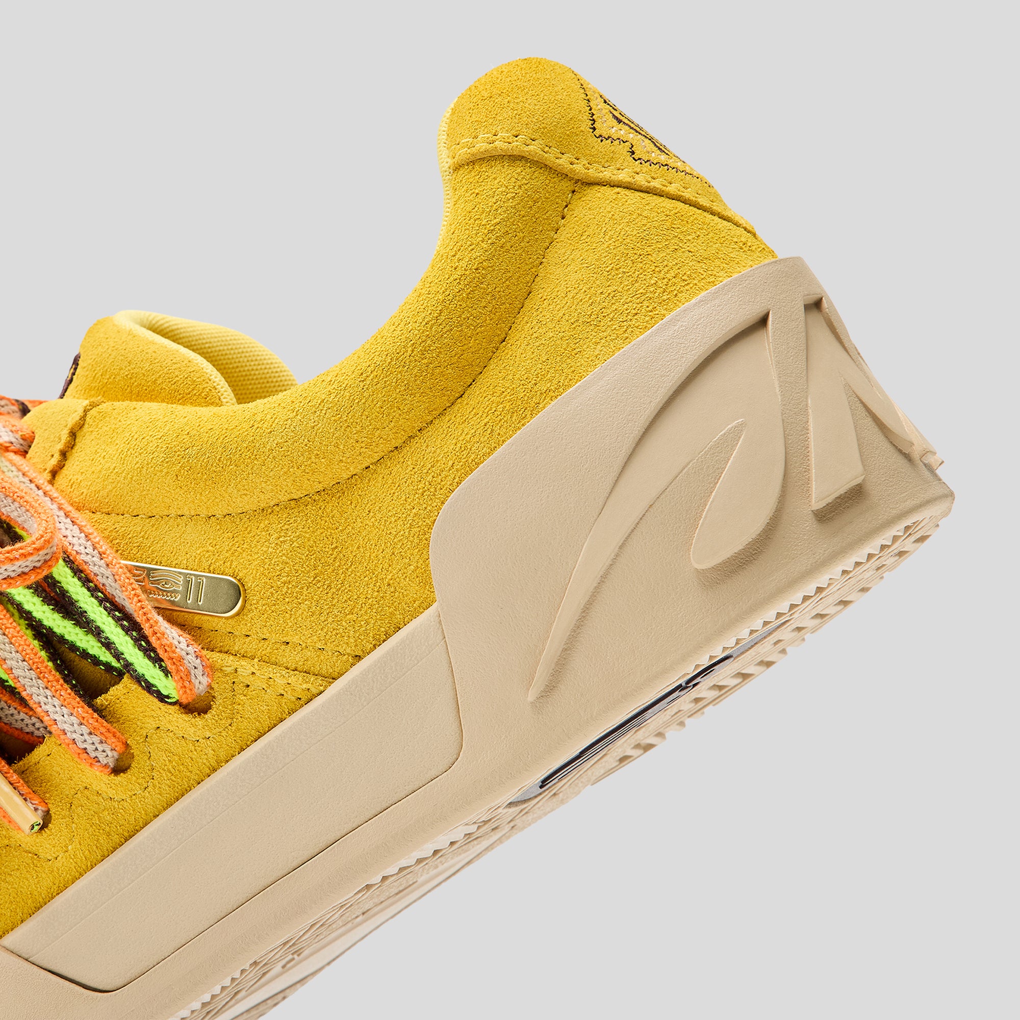 ANTA Hélà Style "Roots" Golden Hands Lifestyle Sneaker by Kyrie Irving