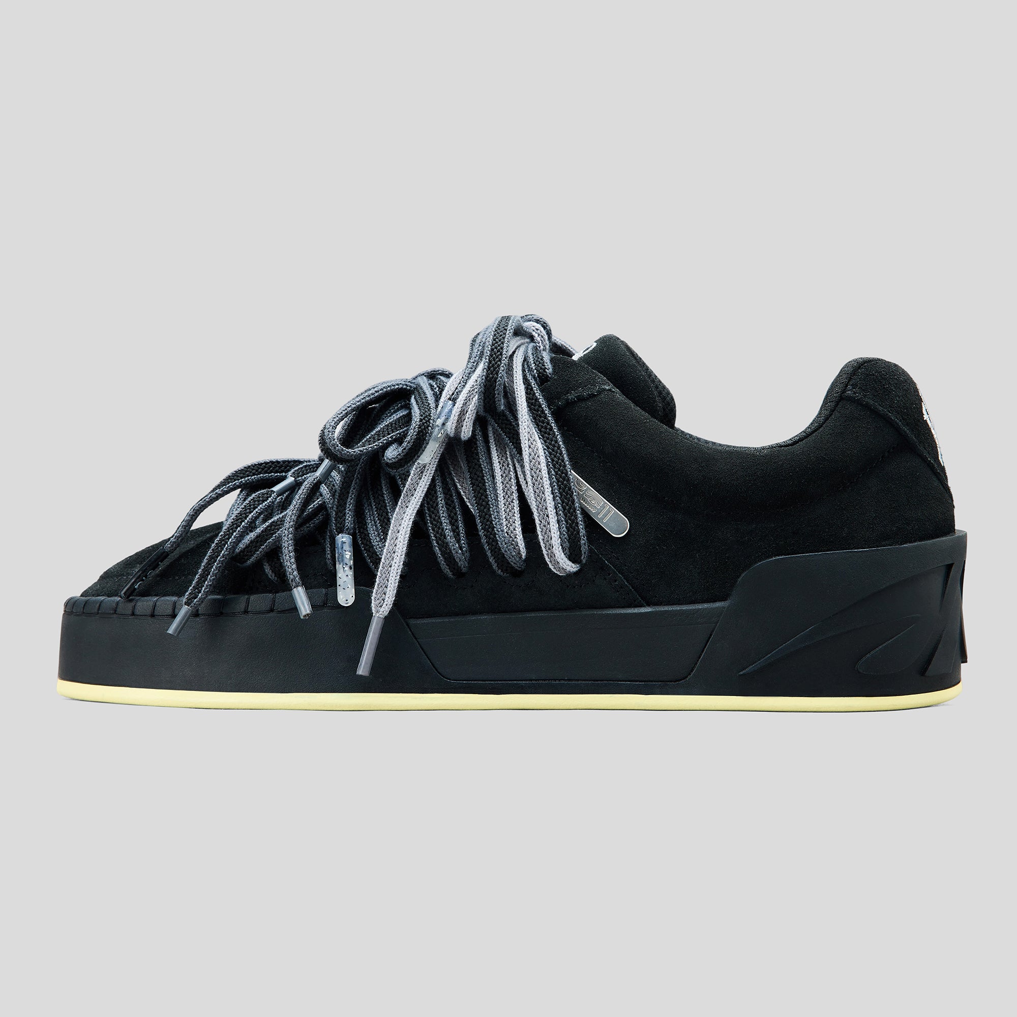 ANTA Hélà Style "Roots" Yin Lifestyle Sneaker by Kyrie Irving