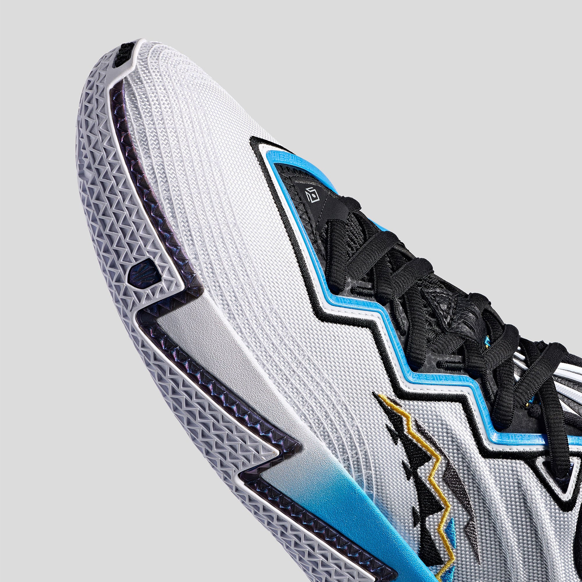 ANTA KAI 2 "Dallas" basketball shoes by Kyrie Irving
