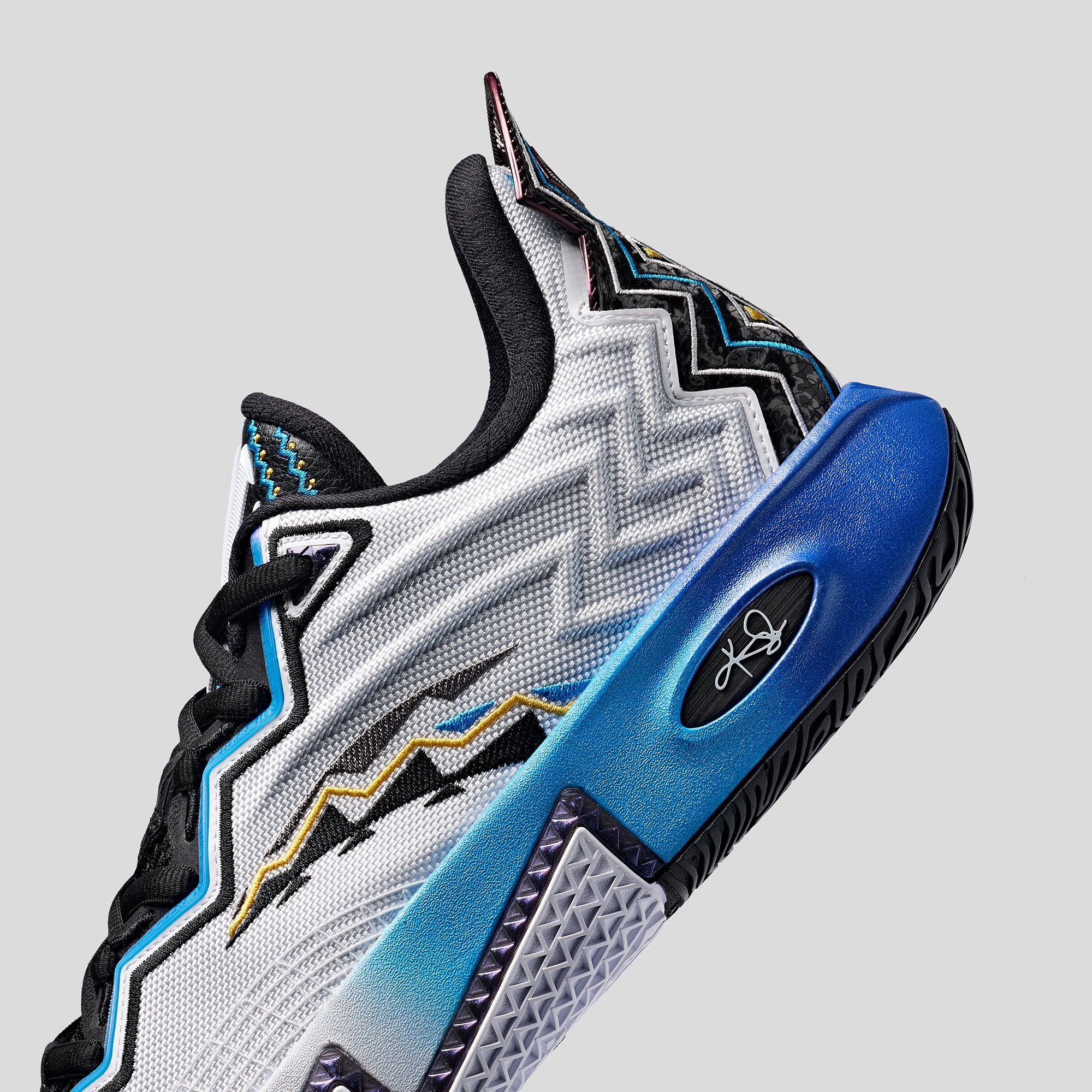 ANTA KAI 2 "Dallas" basketball shoes by Kyrie Irving