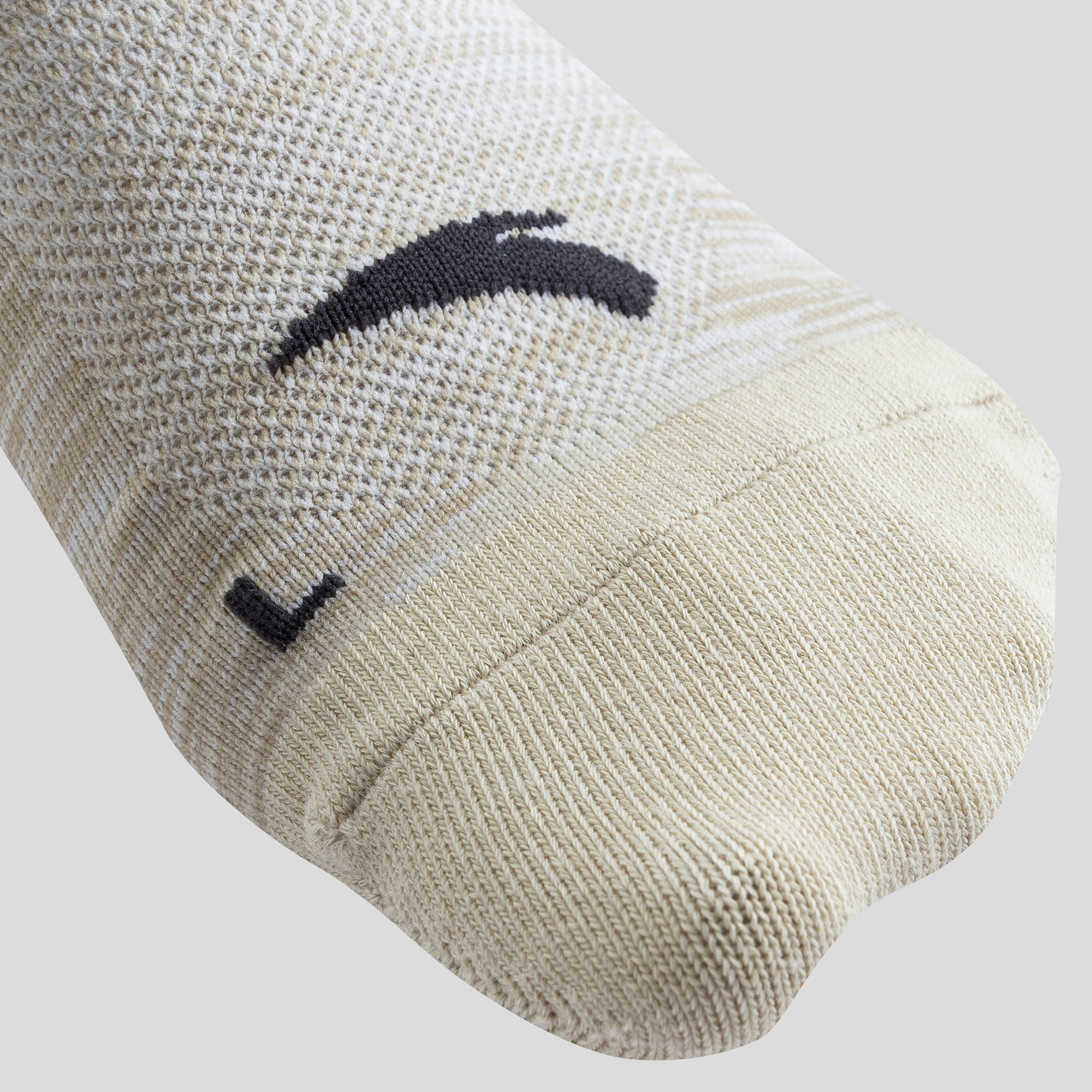 ANTA KAI Crew Socks