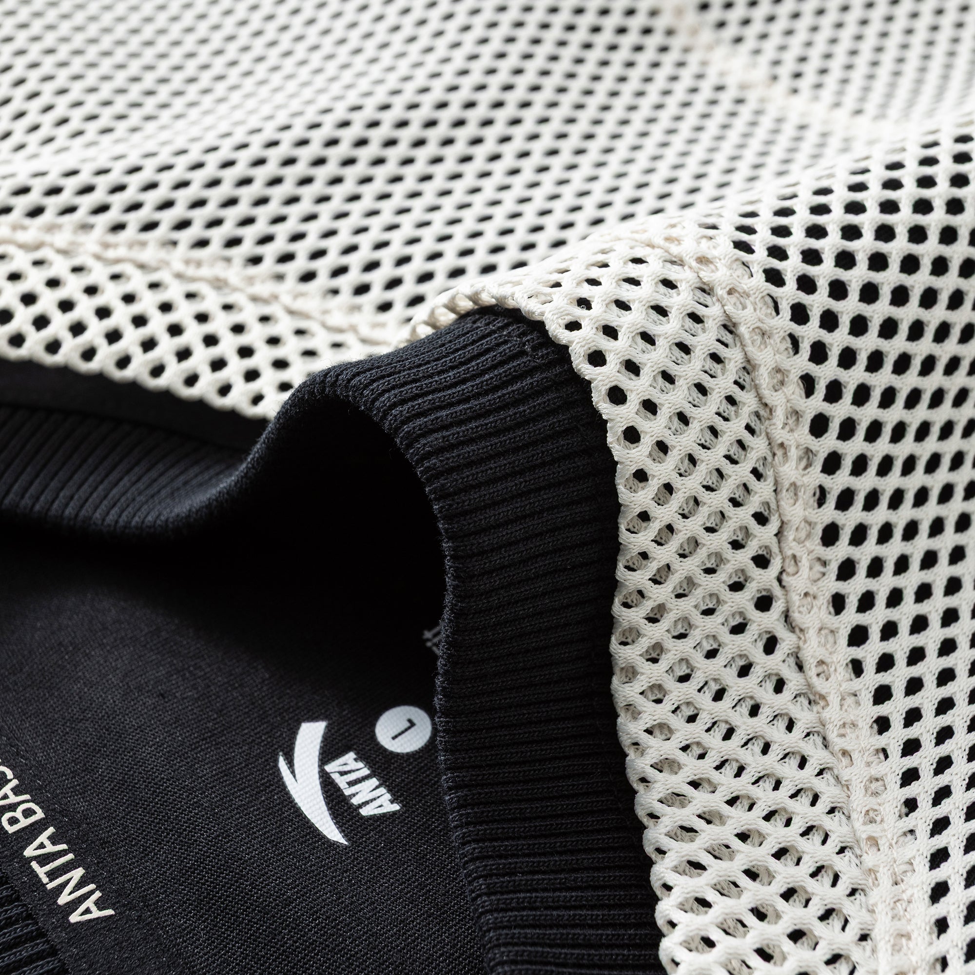 ANTA KAI Mesh Tee
