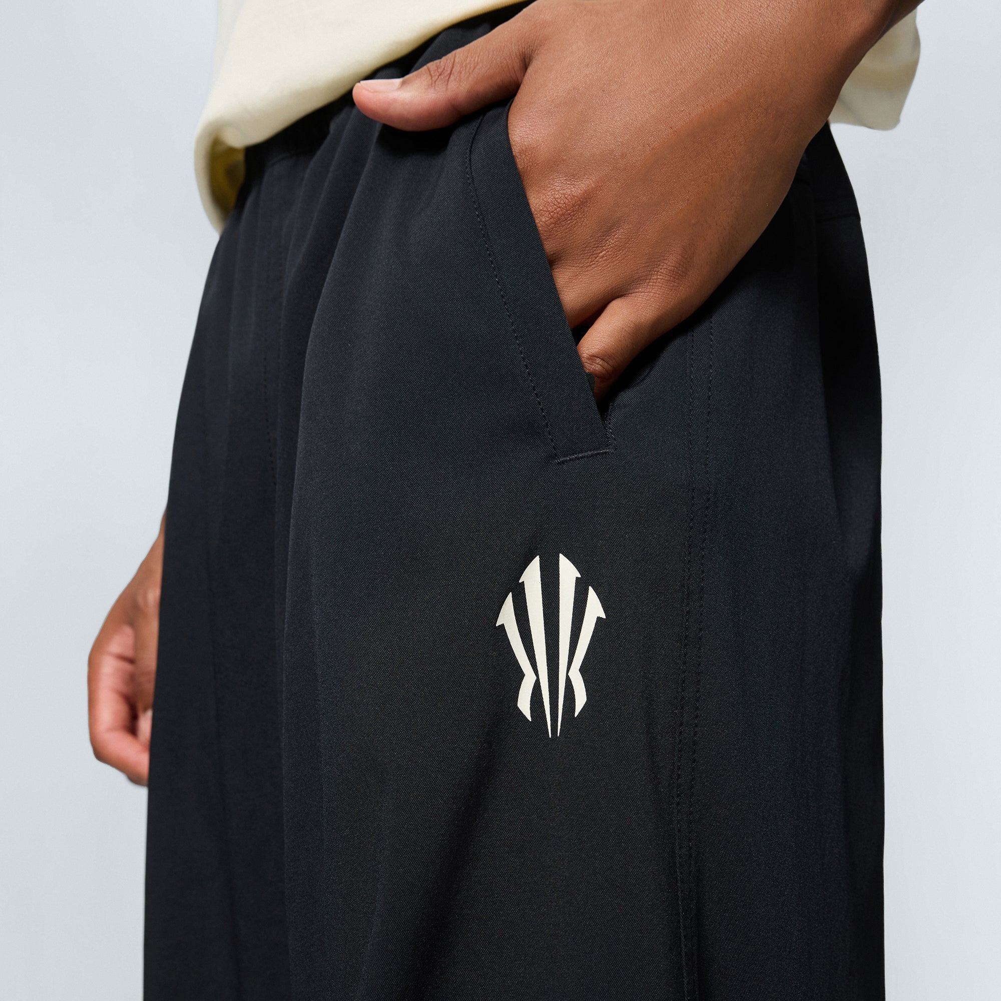 ANTA KAI Woven Pants