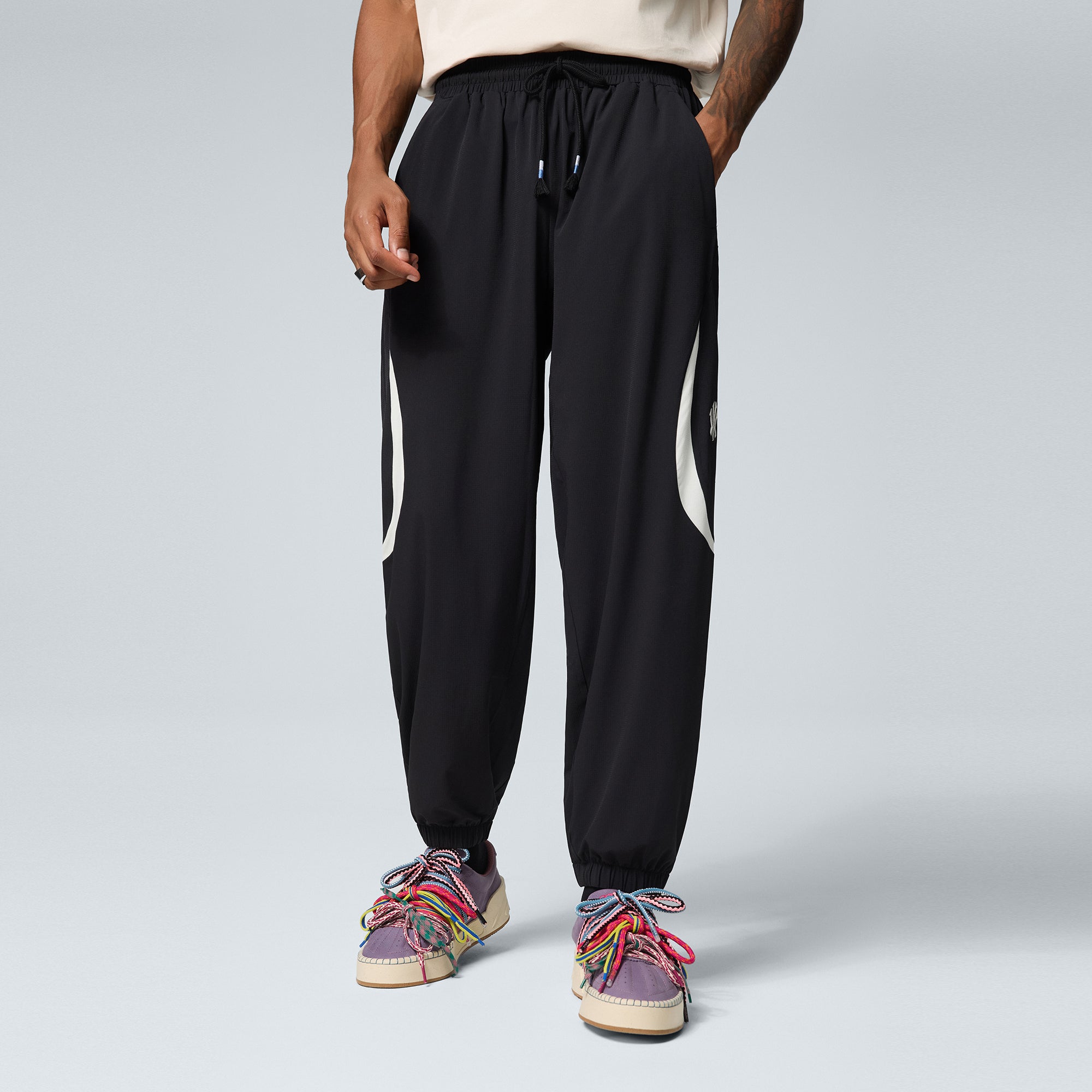 ANTA KAI Woven Sweatpants