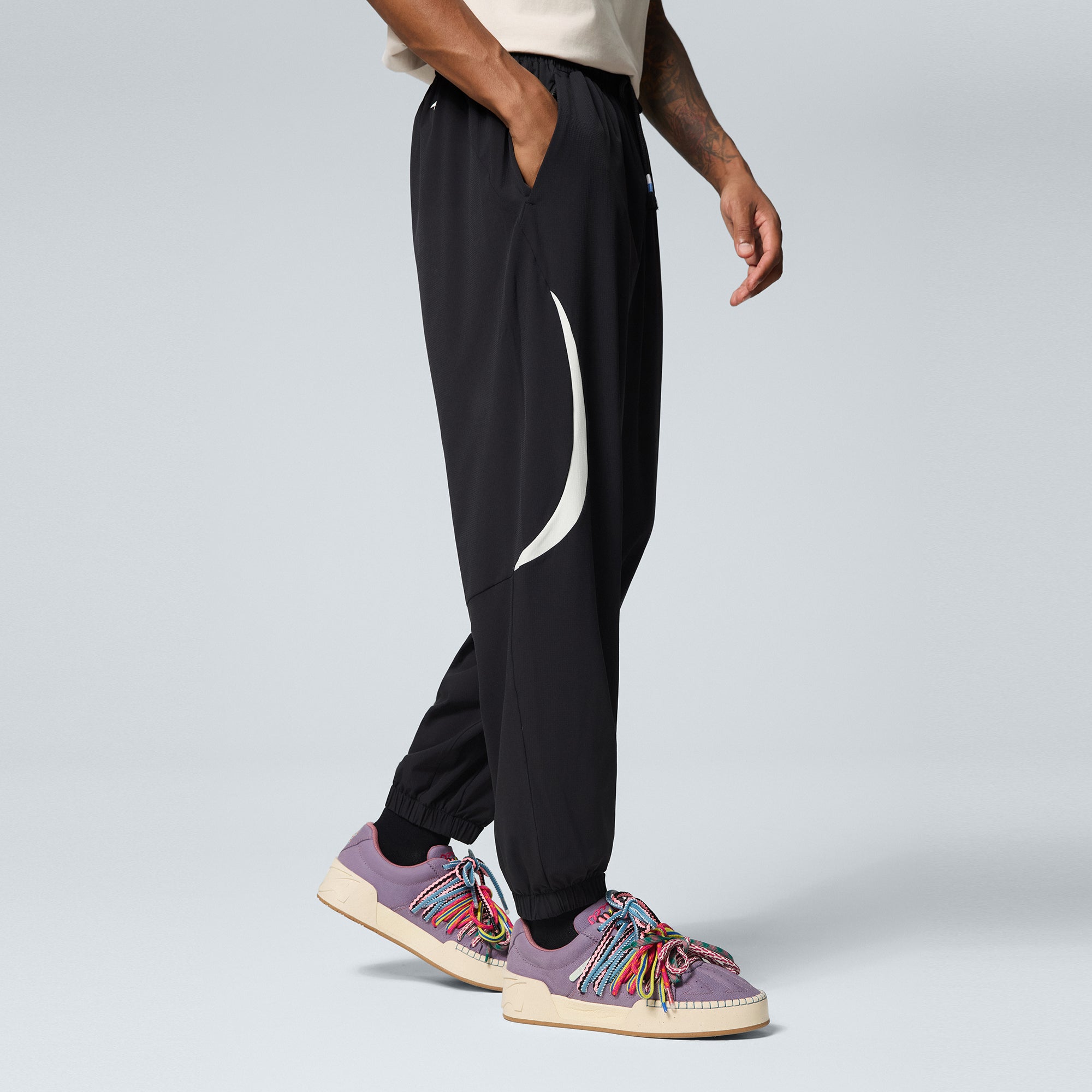 ANTA KAI Woven Sweatpants