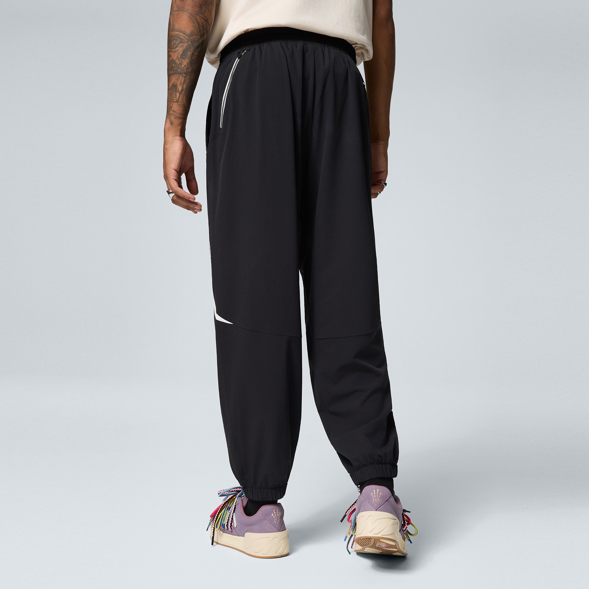 ANTA KAI Woven Sweatpants