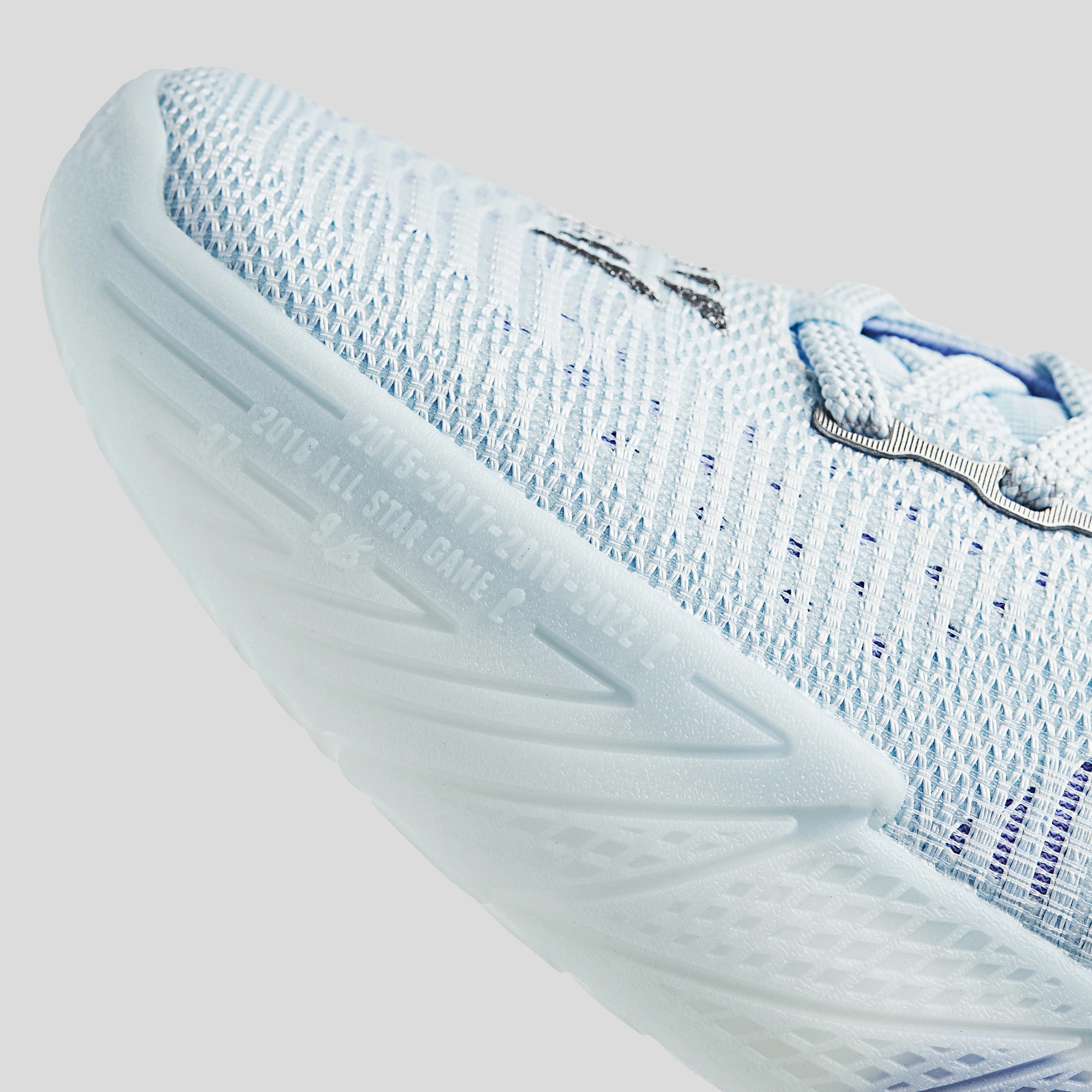 ANTA KT 11 Basketball Shoes by Klay Thompson
