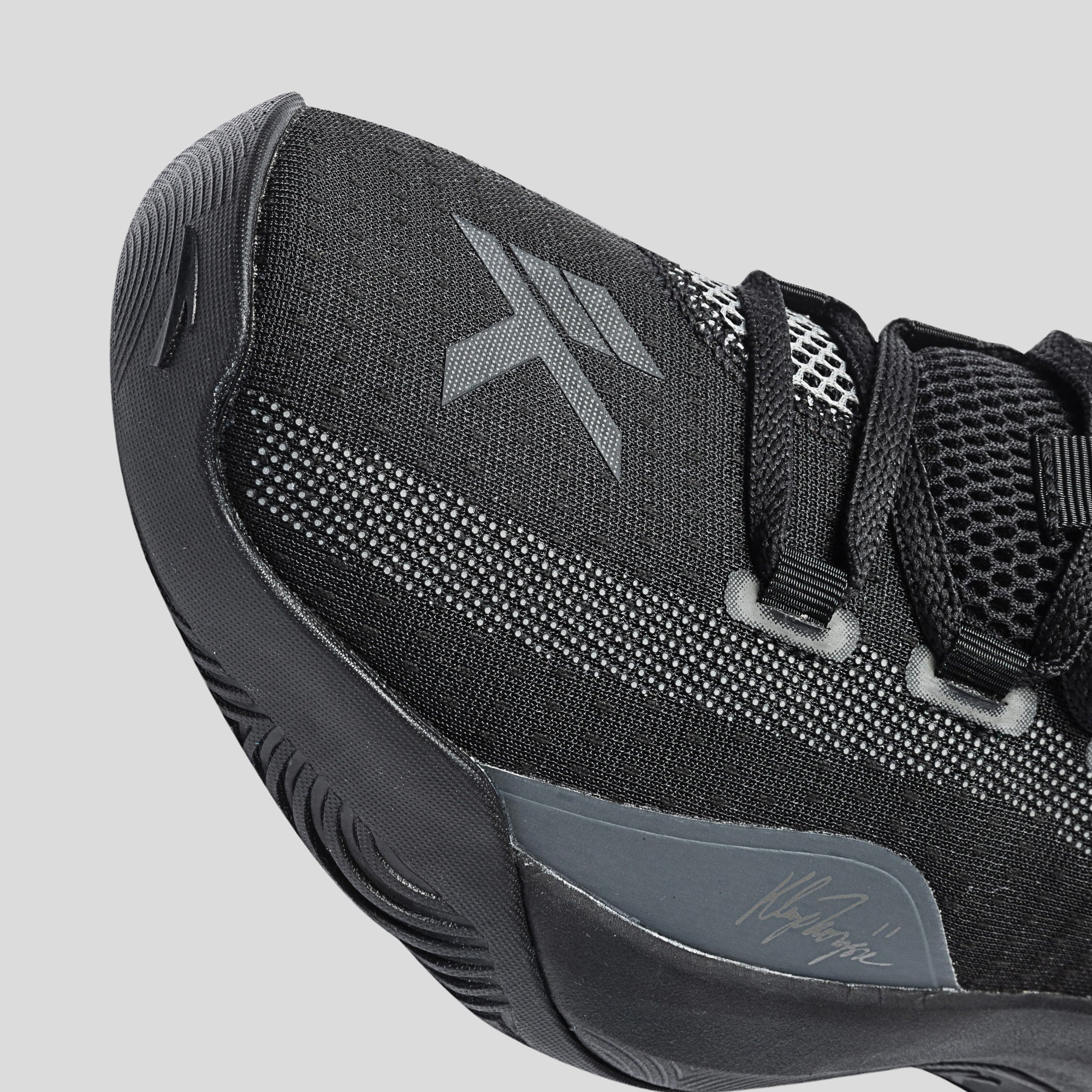 ANTA KT FLY Outdoor Basketball Shoes by Klay Thompson