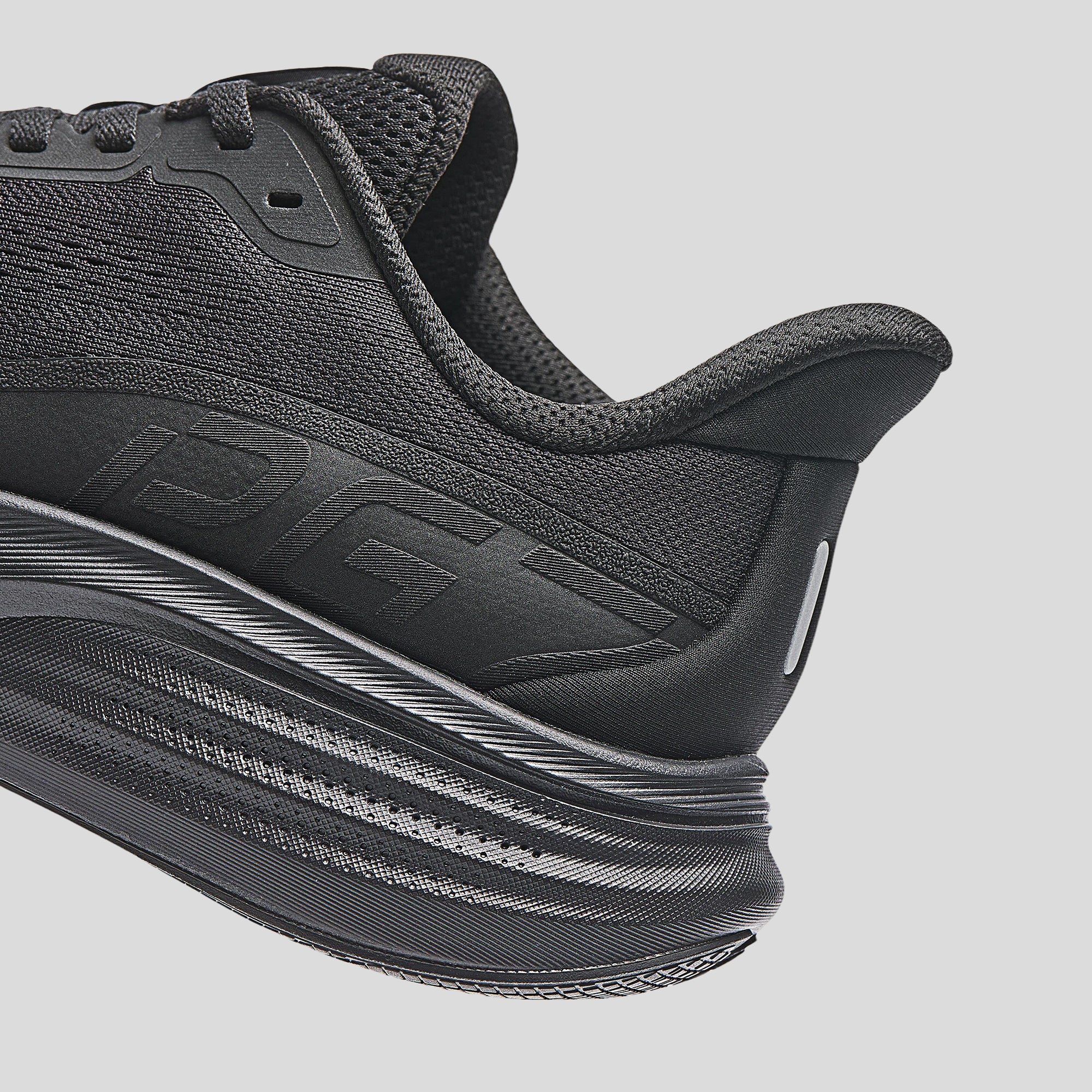 ANTA PG7 3 Cushioning Running Shoes Men