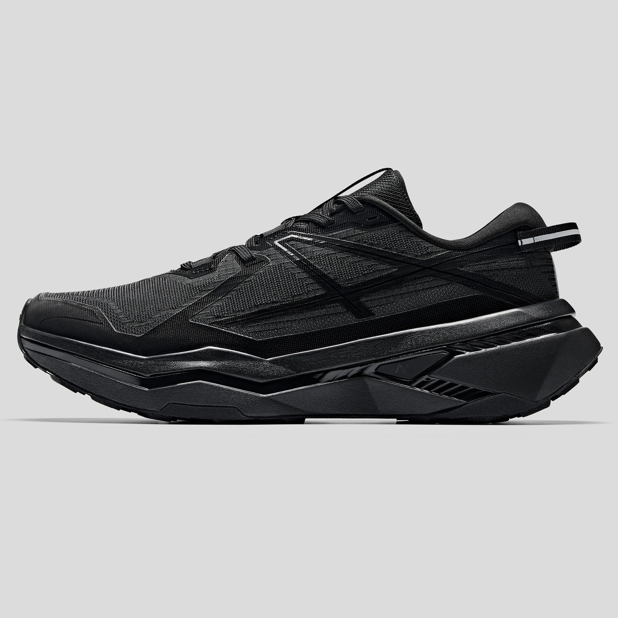 Men's ANTA Saker