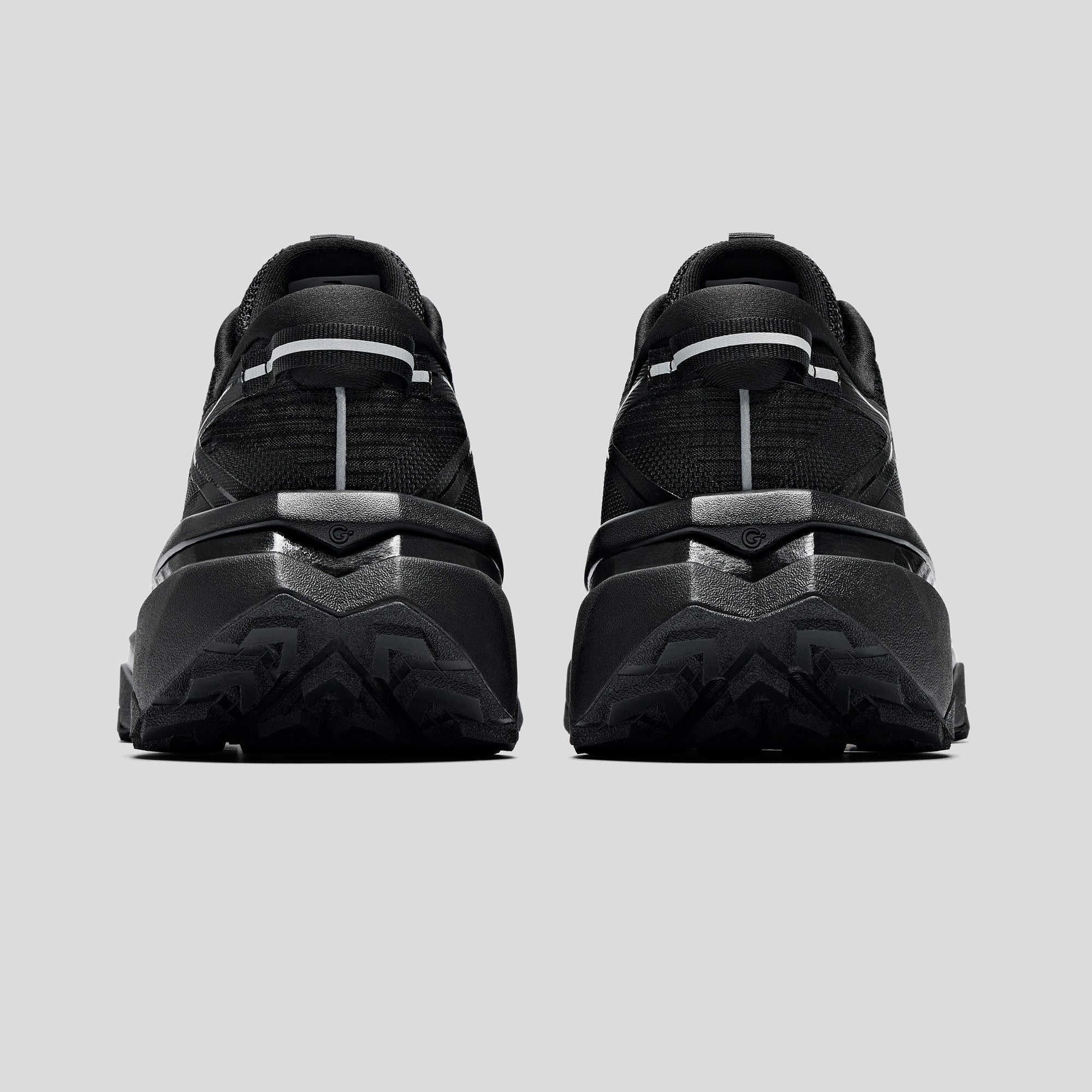 Men's ANTA Saker