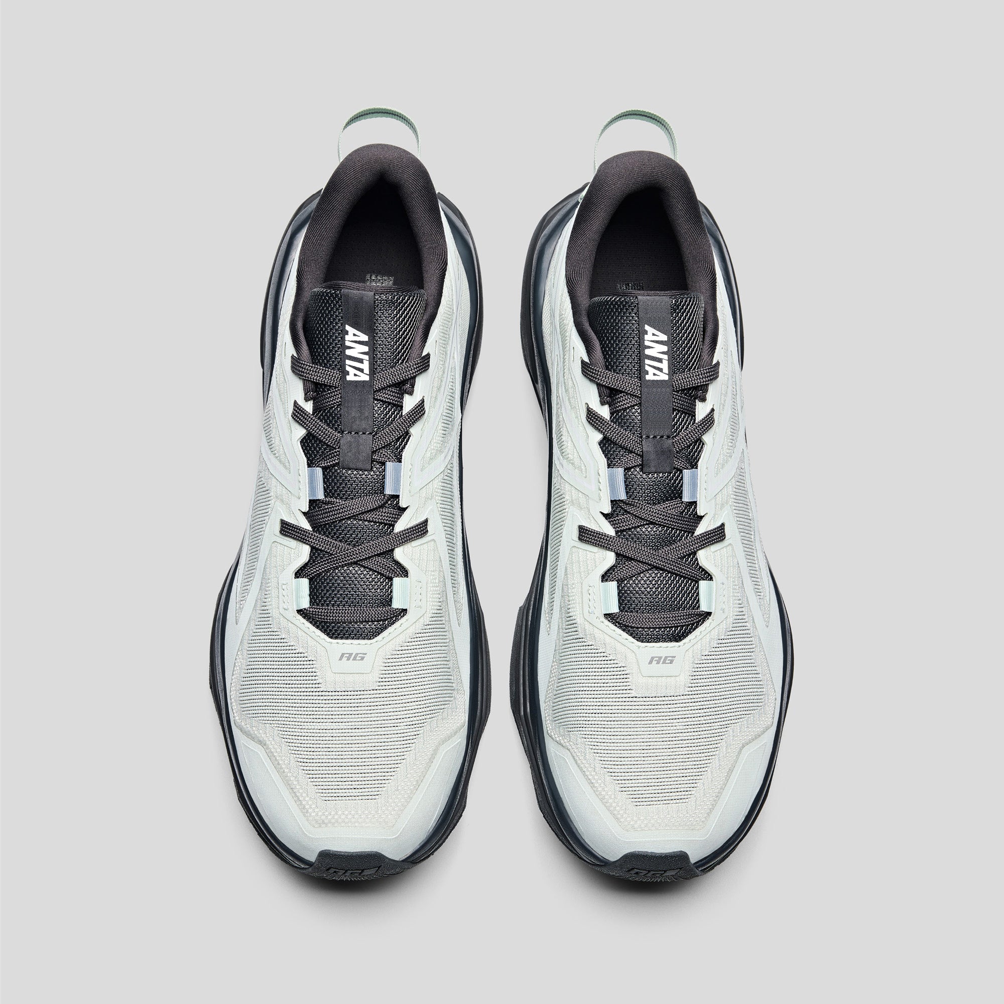 Men's ANTA Saker