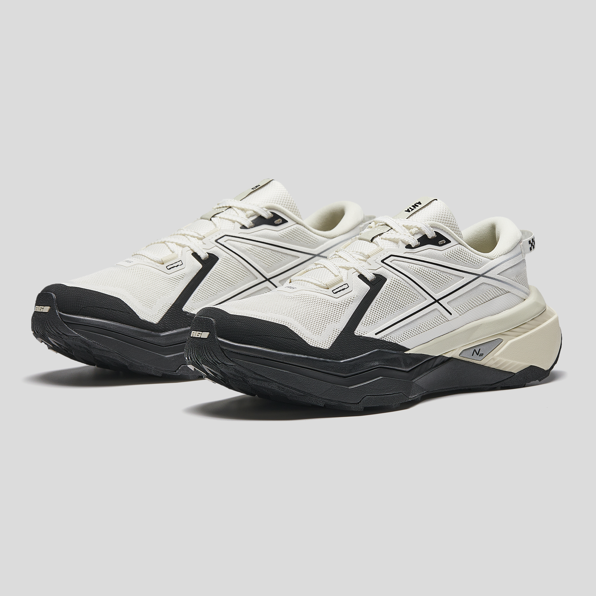 Men's ANTA Saker